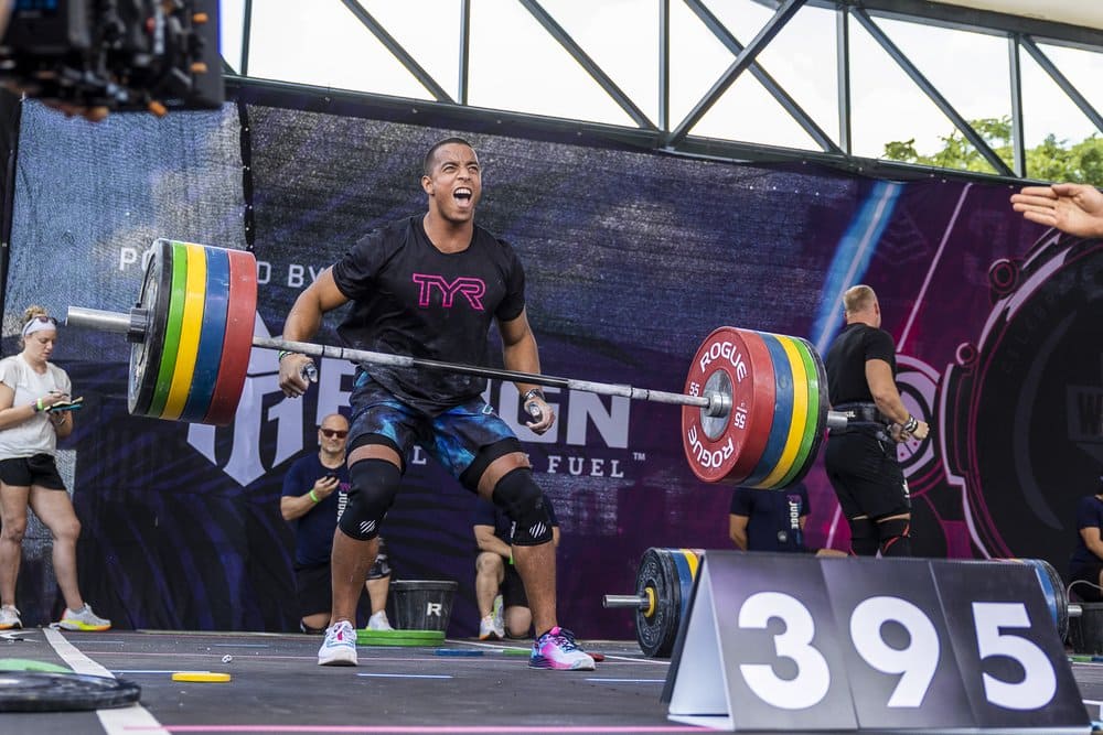 Hombre participando en la TYR CUP Wodapalooza SoCal