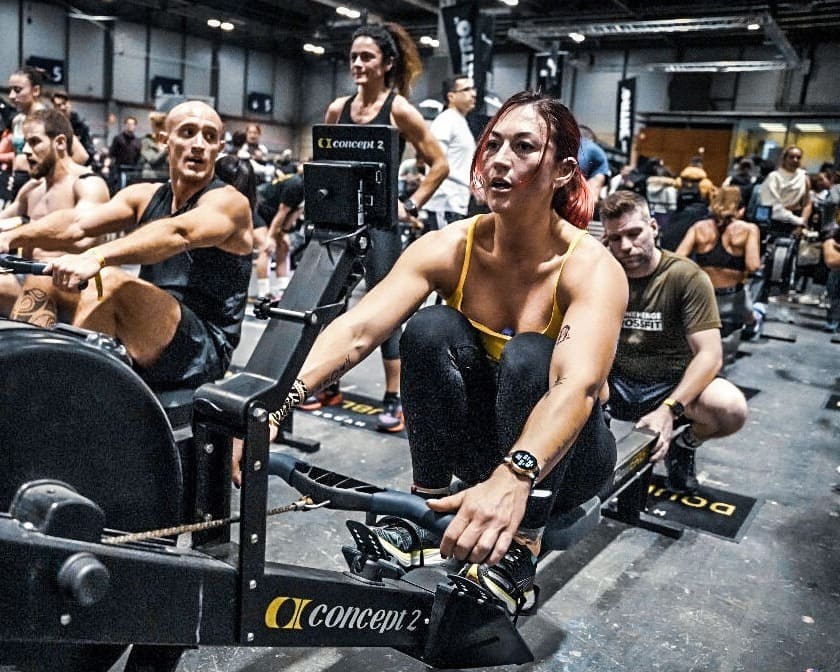 personas competiciendo en una competició de Hyrox España